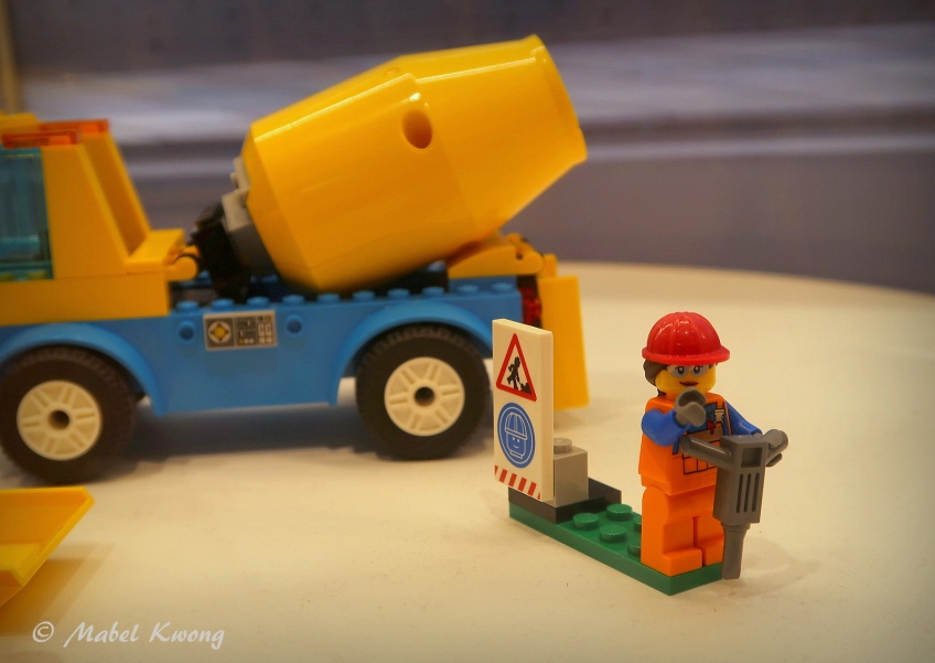 LEGO Store Melbourne Central Cement Mixer Truck 60325